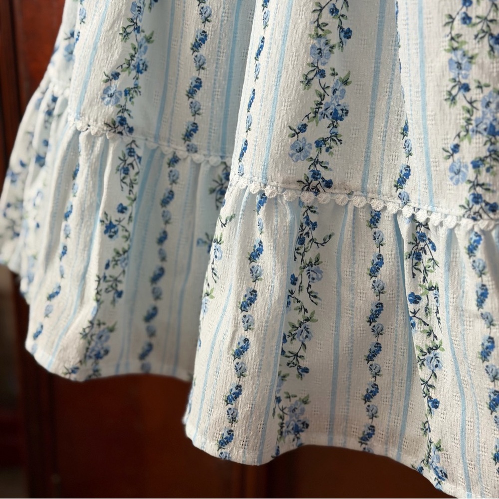 btween White with Light Blue Floral Smocked Puff Sleeve Dress NWT’s - Picture 6 of 9